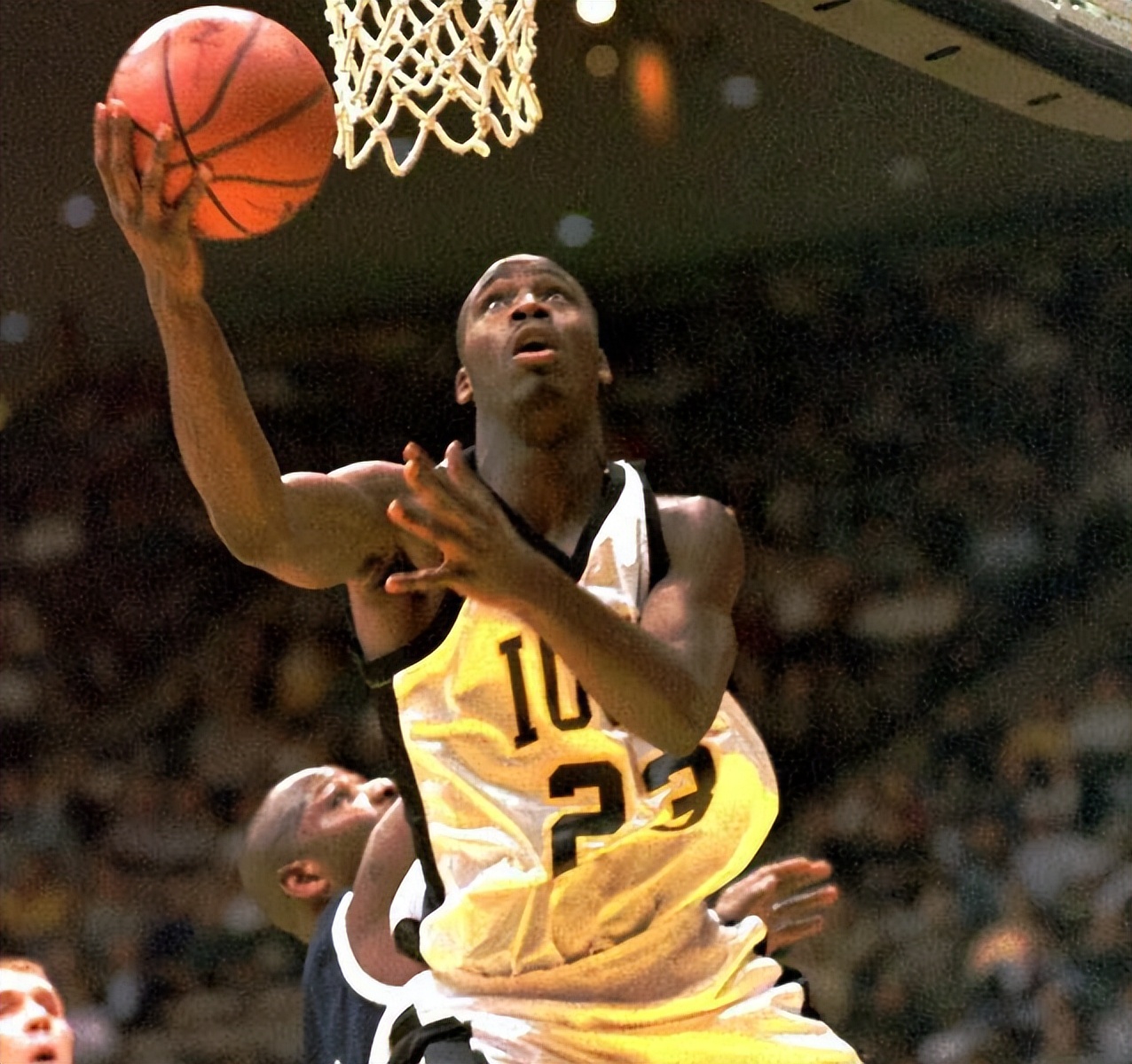 里基戴维斯取三双投自己篮筐视频,我以为勒布朗是来辅佐我的