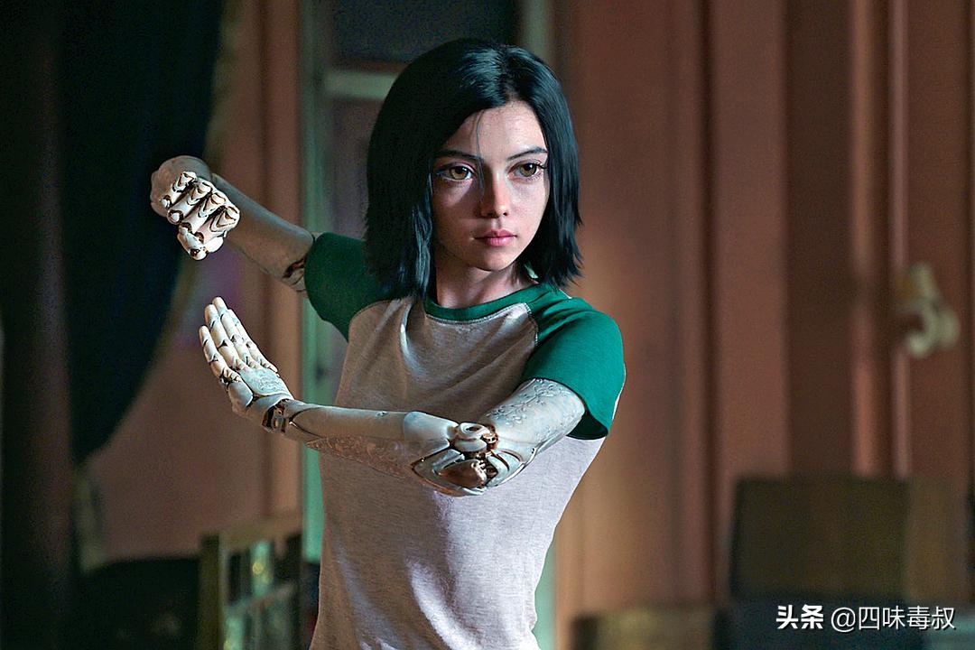 经典电影之阿丽塔战斗天使,战斗天使阿丽塔科幻电影