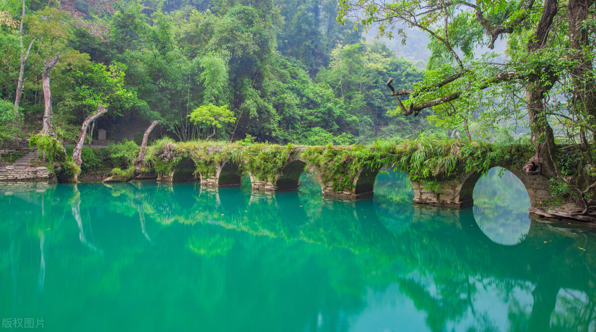 云贵川三地好玩的地方,云贵川附近哪个景点景色最好