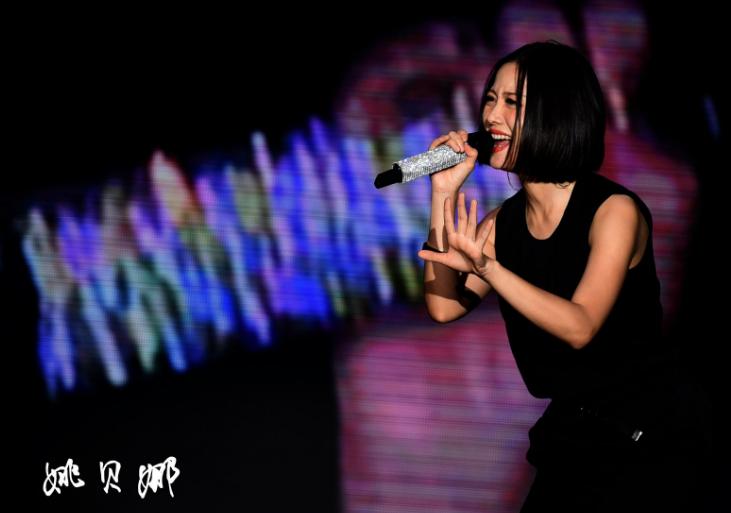 姚贝娜眼角膜捐献全纪录,姚贝娜拒绝化疗了吗