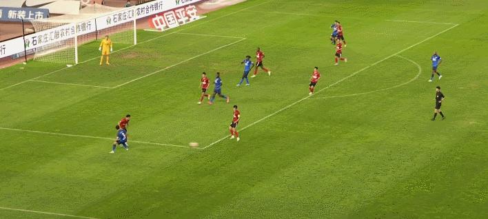 长春亚泰对天津津门虎贝里奇欢呼,萨布里奇近况如何