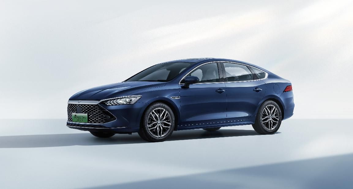 秦plusdmi冠军版9.98现车,秦plusdm-i2023版120公里目前报价