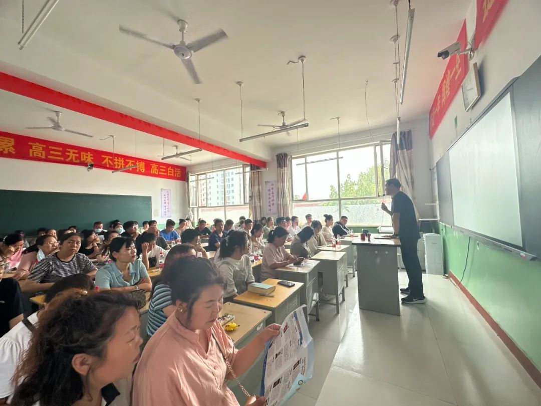 原平现代双语立达校区,原平双语学校立达校区高补班