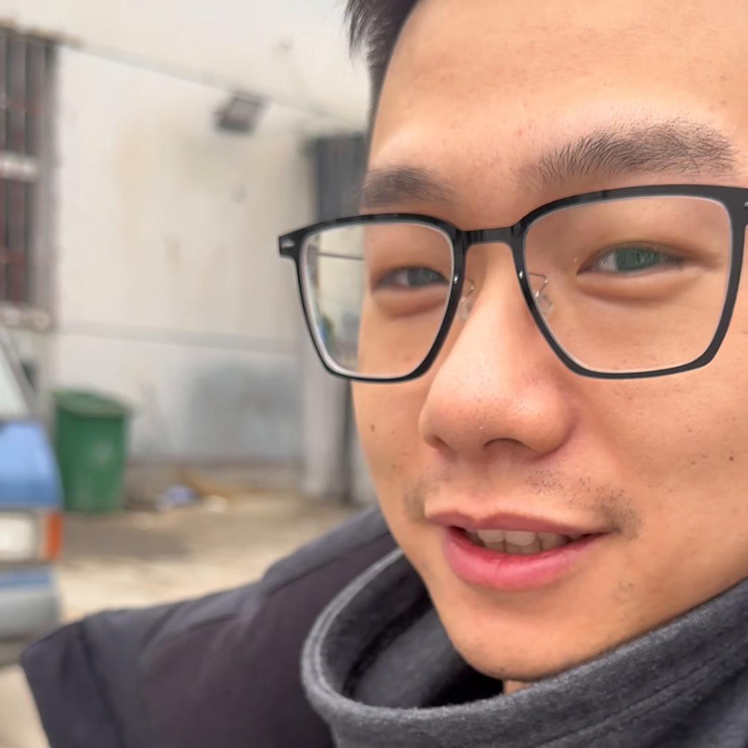 粉丝修复法拉利,粉丝修复车