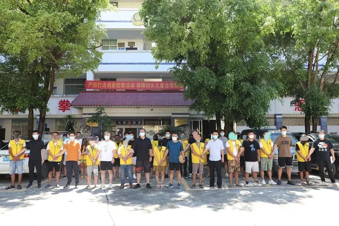 玩赌石就是一刀穷一刀富,赌石一刀穷一刀富