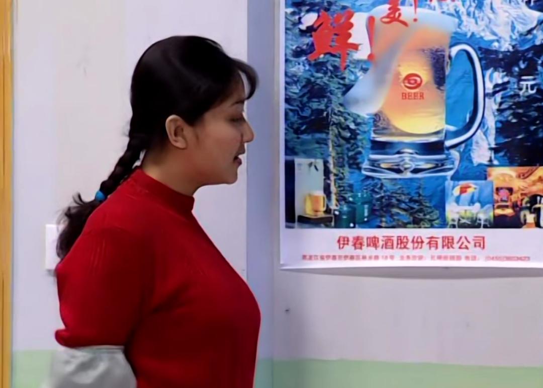 《东北一家人》20年,演员差距悬殊,2位配角离世,小龙套成大腕