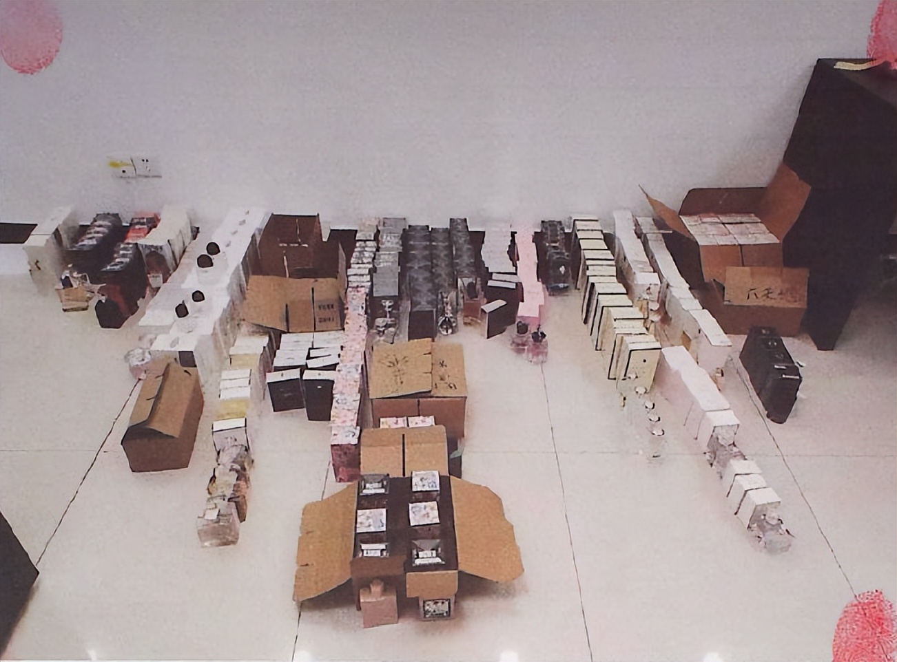 “这是渠道货，低价卖是为了走量”