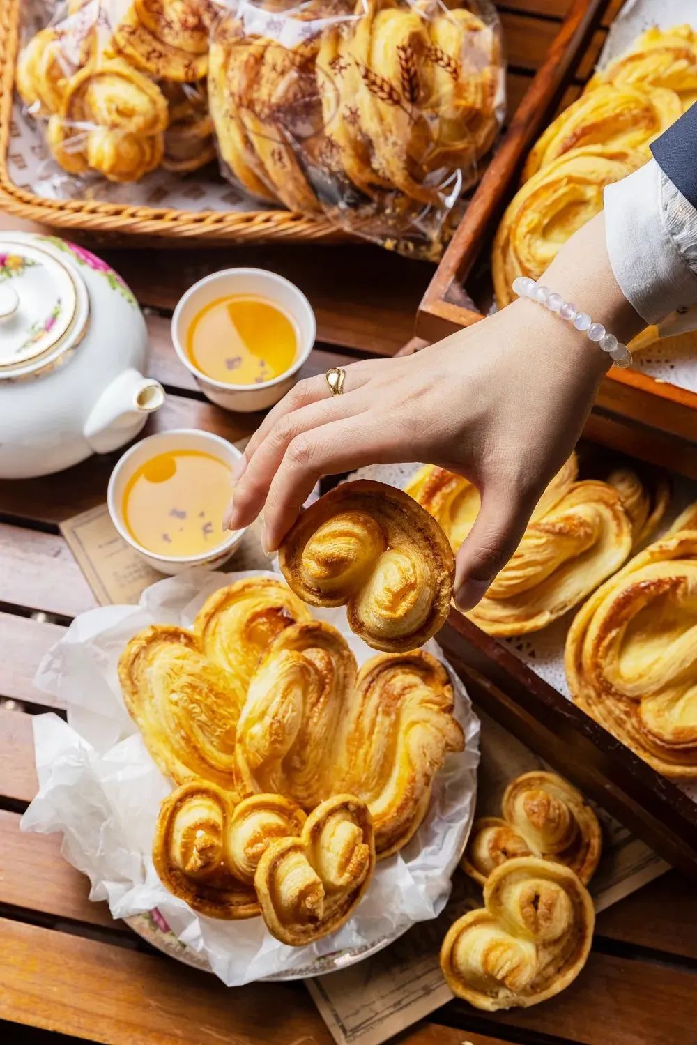 奶油白脱哈斗是上海独有的吗,白脱别司忌是啥