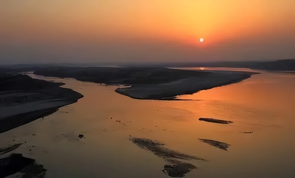 世间繁华三千不如一隅清欢,世间繁华三千不如有一院清欢