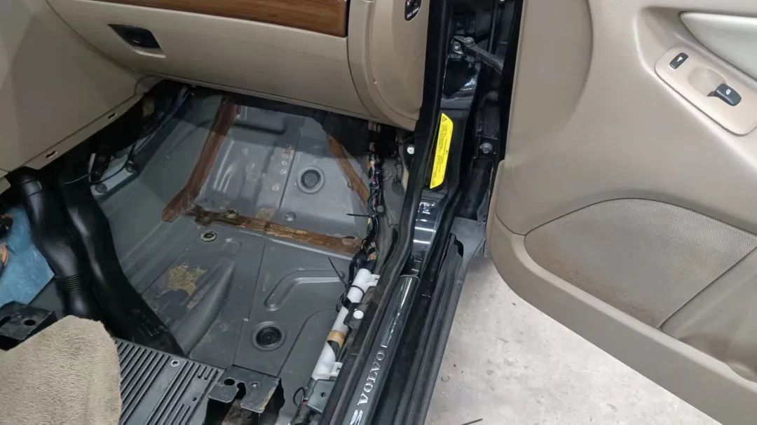 80年沃尔沃xc90出售,08款沃尔沃xc90二手多少钱