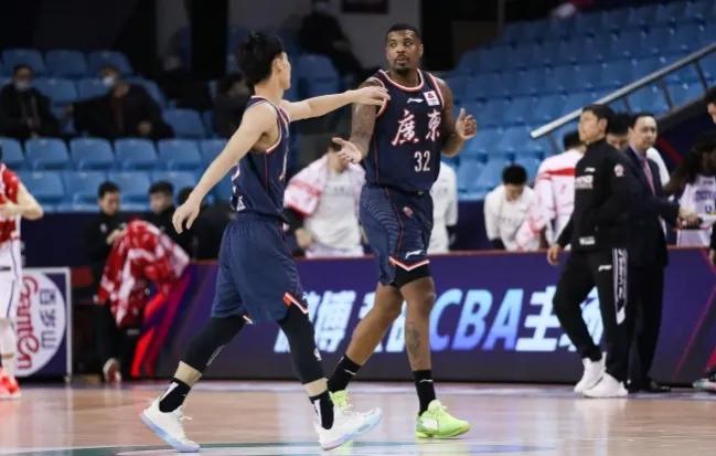 cba联赛最新战报广东与浙江结果,cba排名大乱辽宁连胜稳居榜首