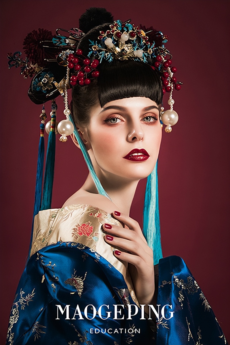 在北京想学个人化妆找谁学,在北京想学习给自己化妆去哪里学