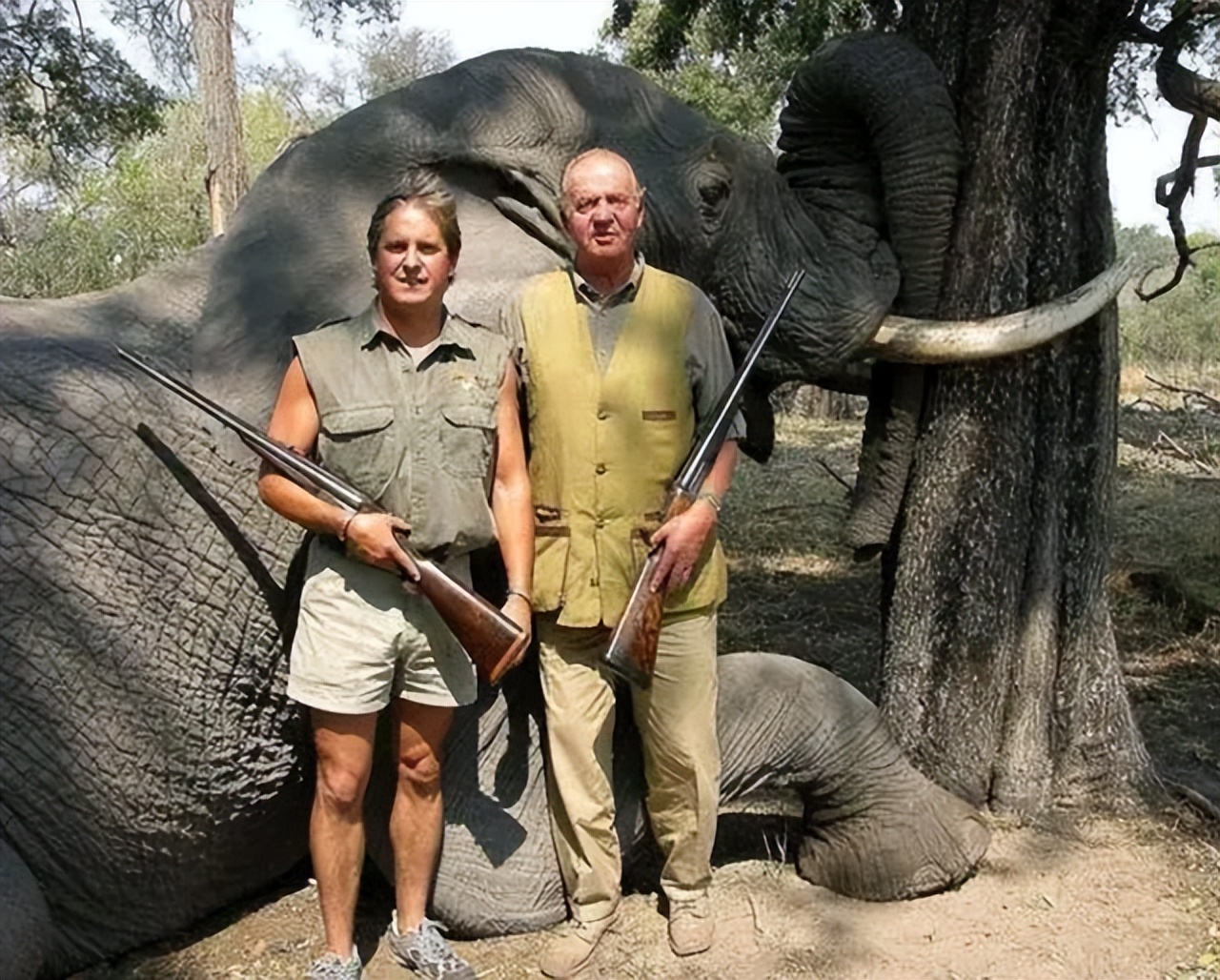 西班牙老国王和交往40多年的情人,83岁西班牙老国王