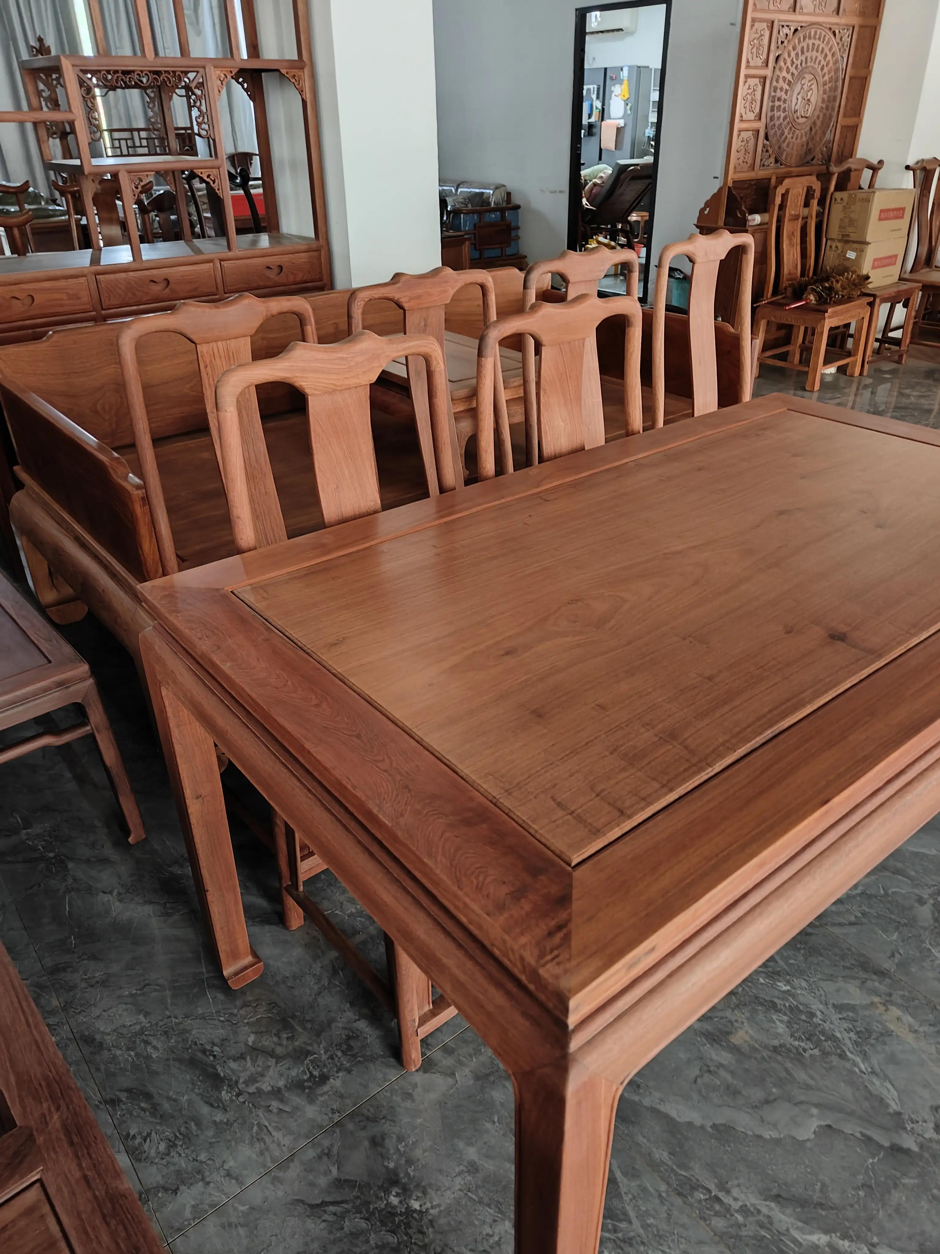 红木家具配玻璃面,红木家具玻璃要和桌面一样大吗