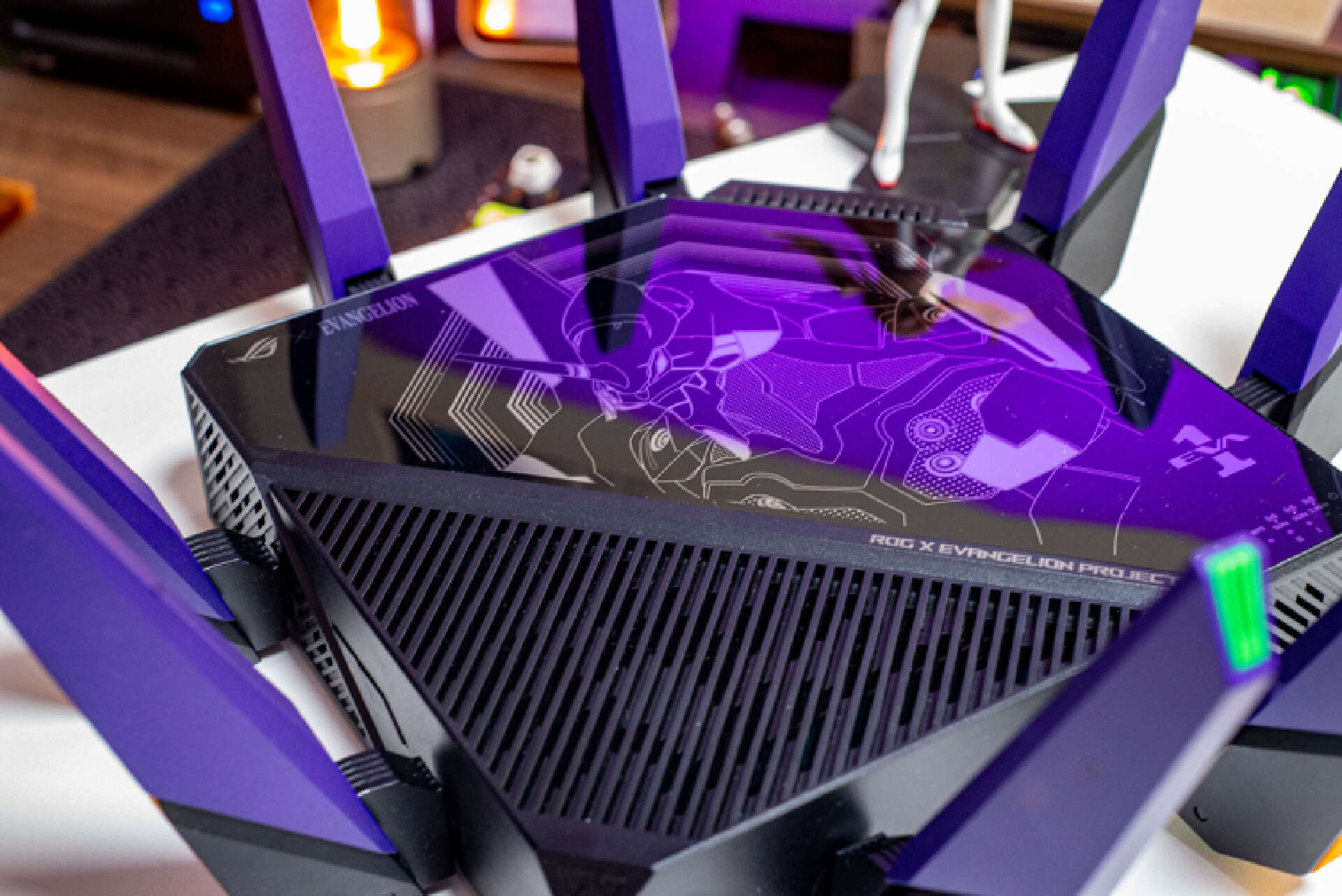 八爪鱼初号机，这应该算路由器天花板了｜ROGGT-AX11000ProEVA