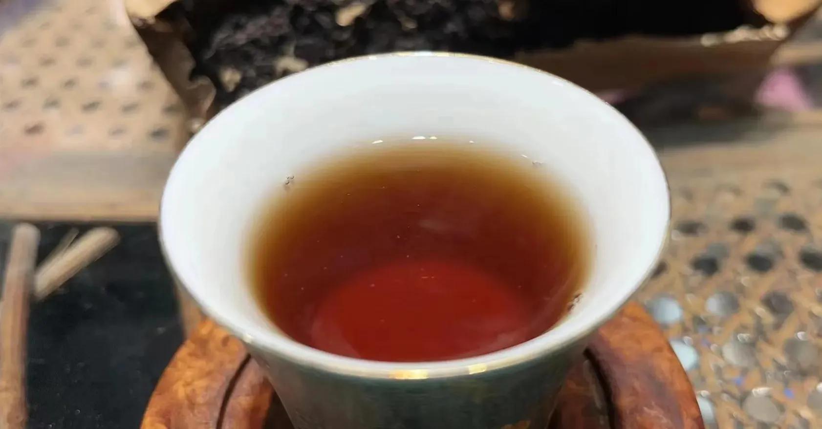 揭露普洱茶晾晒发霉恶臭,熟茶发酵过程中的黑曲霉怎么消除