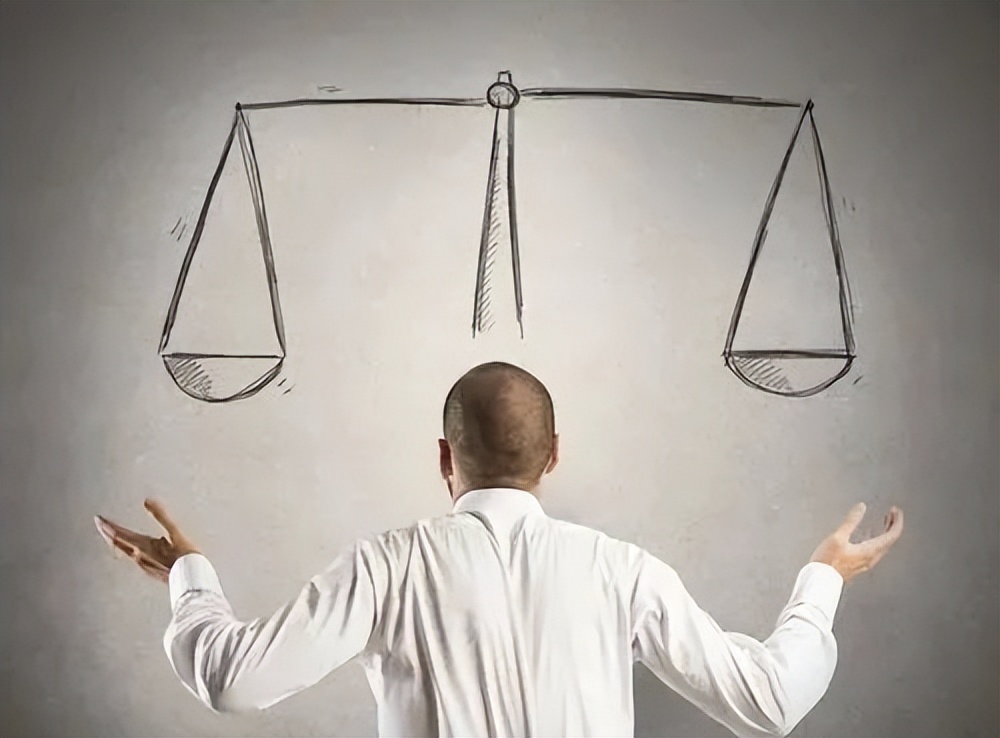 怪了！你眼中的那些“硬伤”房怎么越卖越火了？