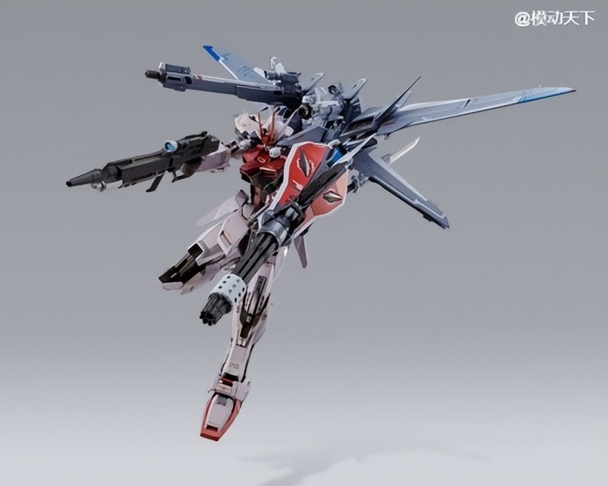 万代metalbuild强袭高达,万代metalbuild异端高达