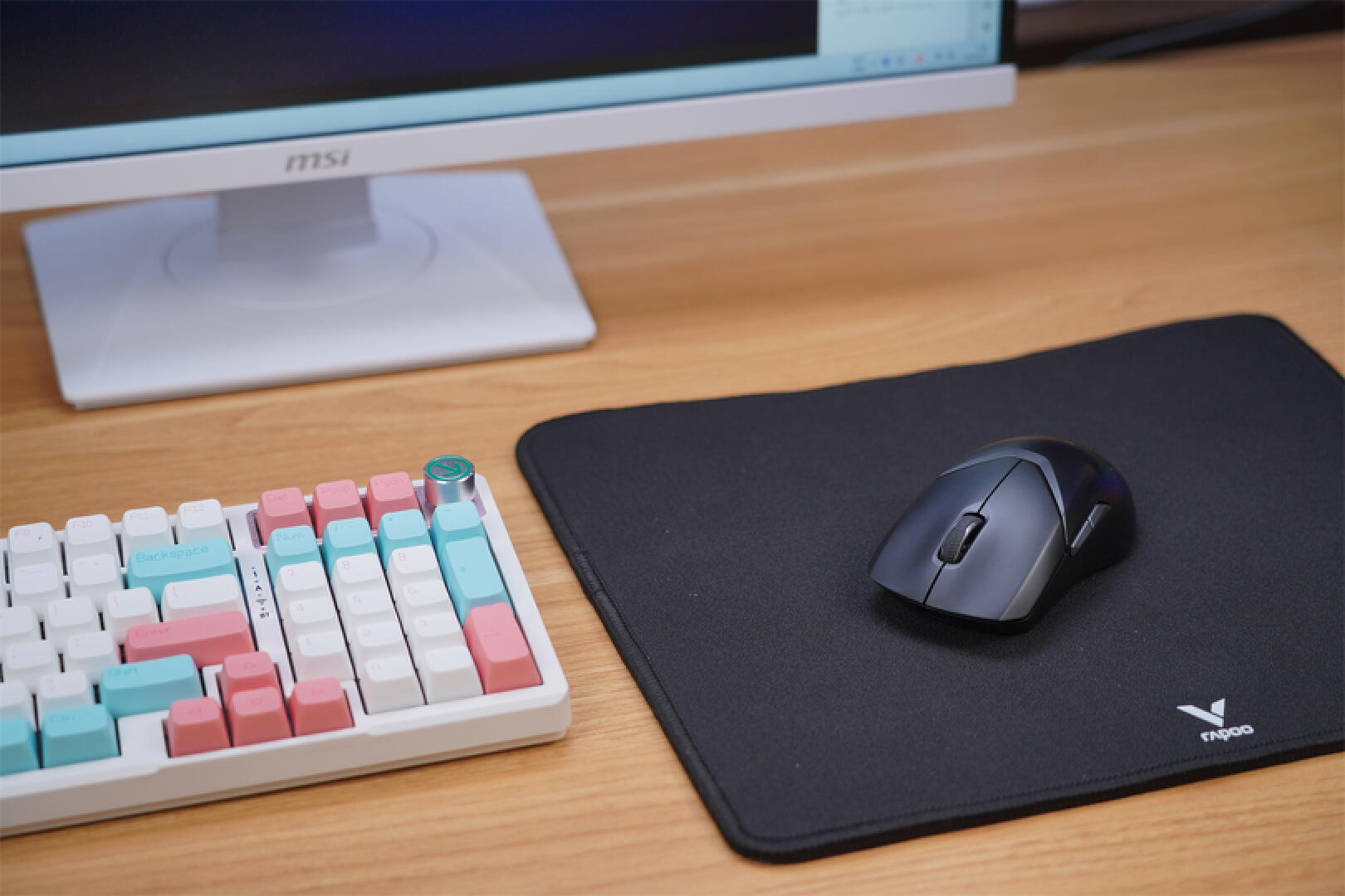 雷柏vt9鼠标,性价比高的轻量化鼠标