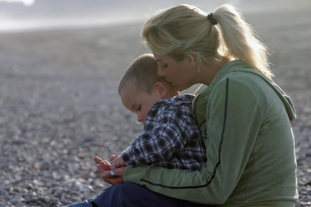 42岁女博士丁克多年想生娃,35岁女博士丁克58岁母亲生二胎