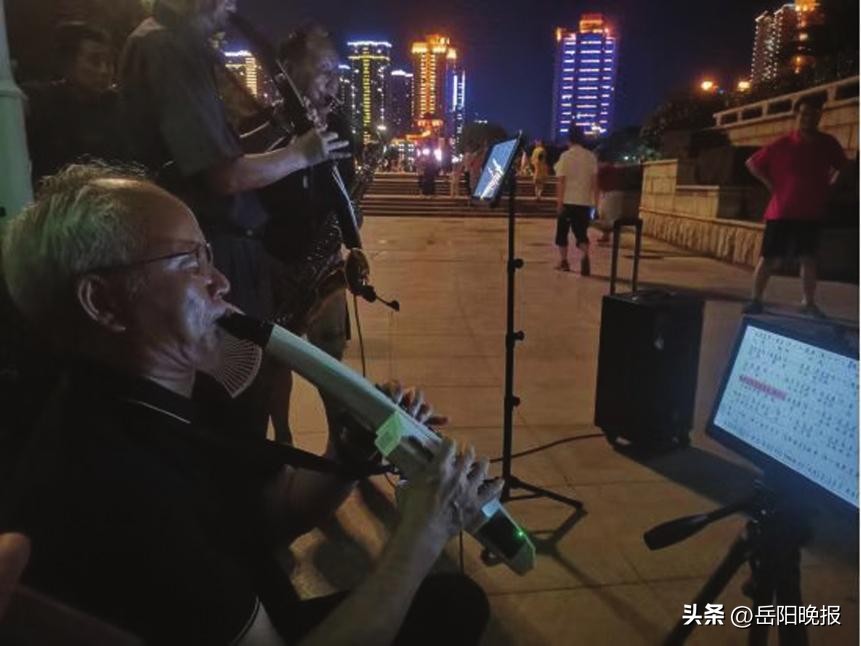 好嗨哟！夜幕下的岳阳