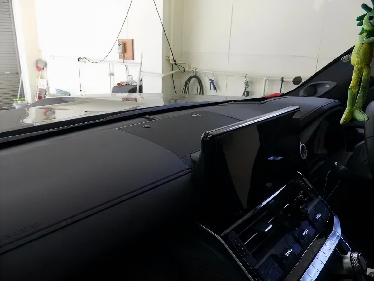 换掉原车JBL音响，丰田兰德酷路泽300升级声丽创音扬声器