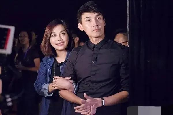 10对丁克夫妻，有人丁克至死，有人后悔晚矣，还有2对偷生孩子