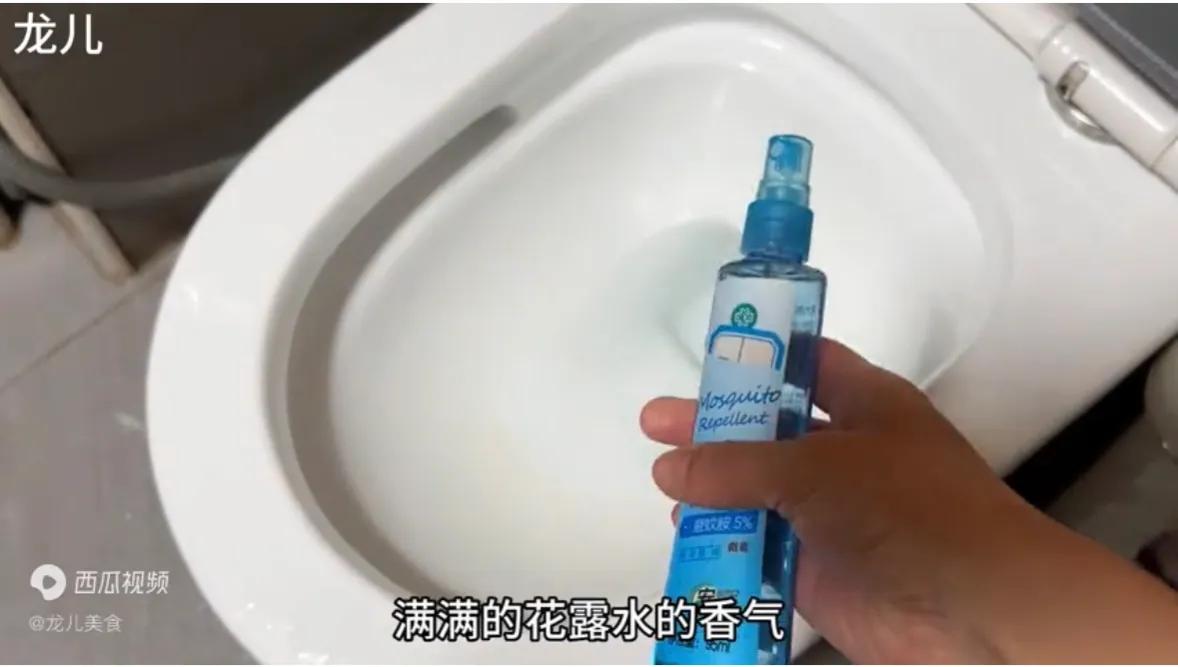 马桶脏有黄渍厚厚一层怎样解决,马桶里面黄渍怎么去除