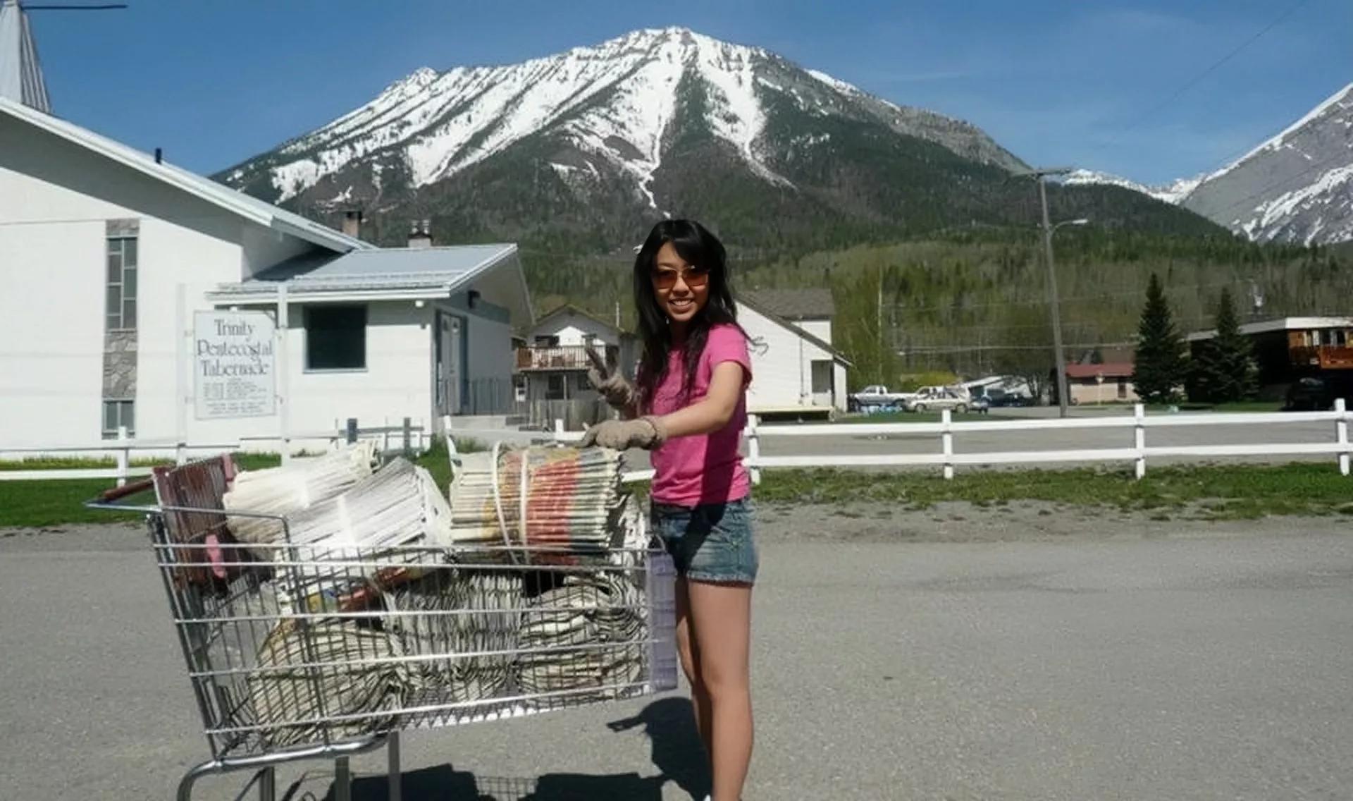 加拿大开挖掘机的女孩,在加拿大开挖掘机