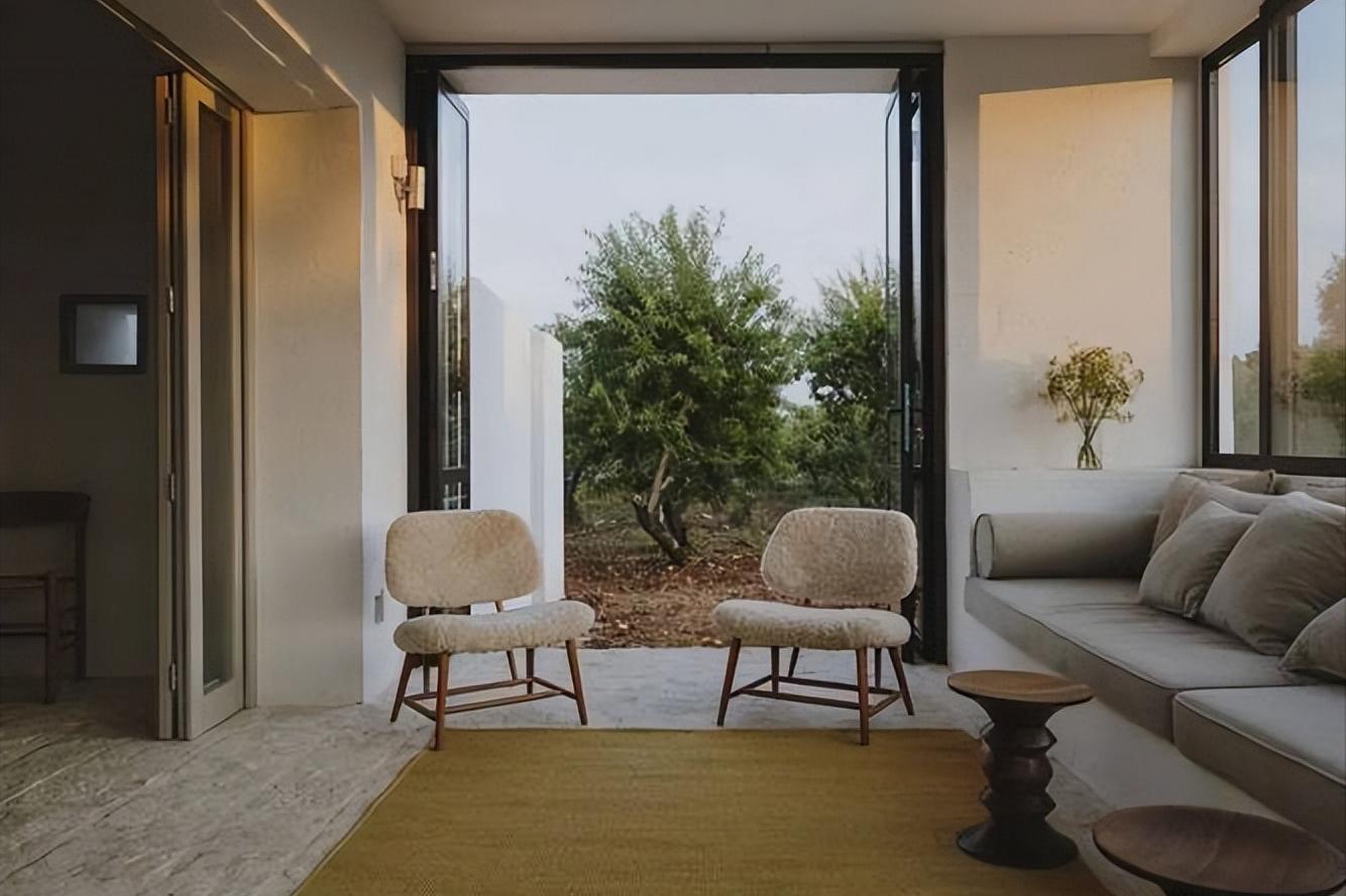 空调吹出来的风有异味是什么原因,空调出风有异味什么原因