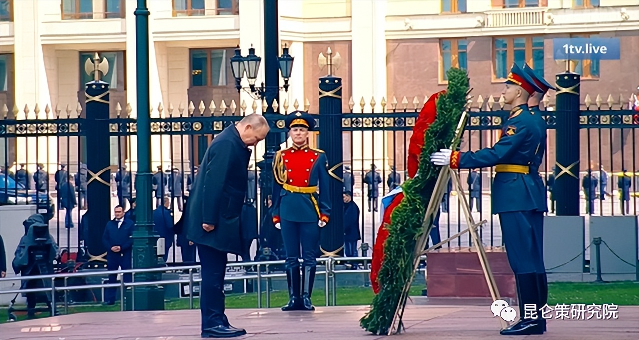 王忠新：“红场阅兵”飞扬红色主旋，资本主义俄国擦亮光荣历史