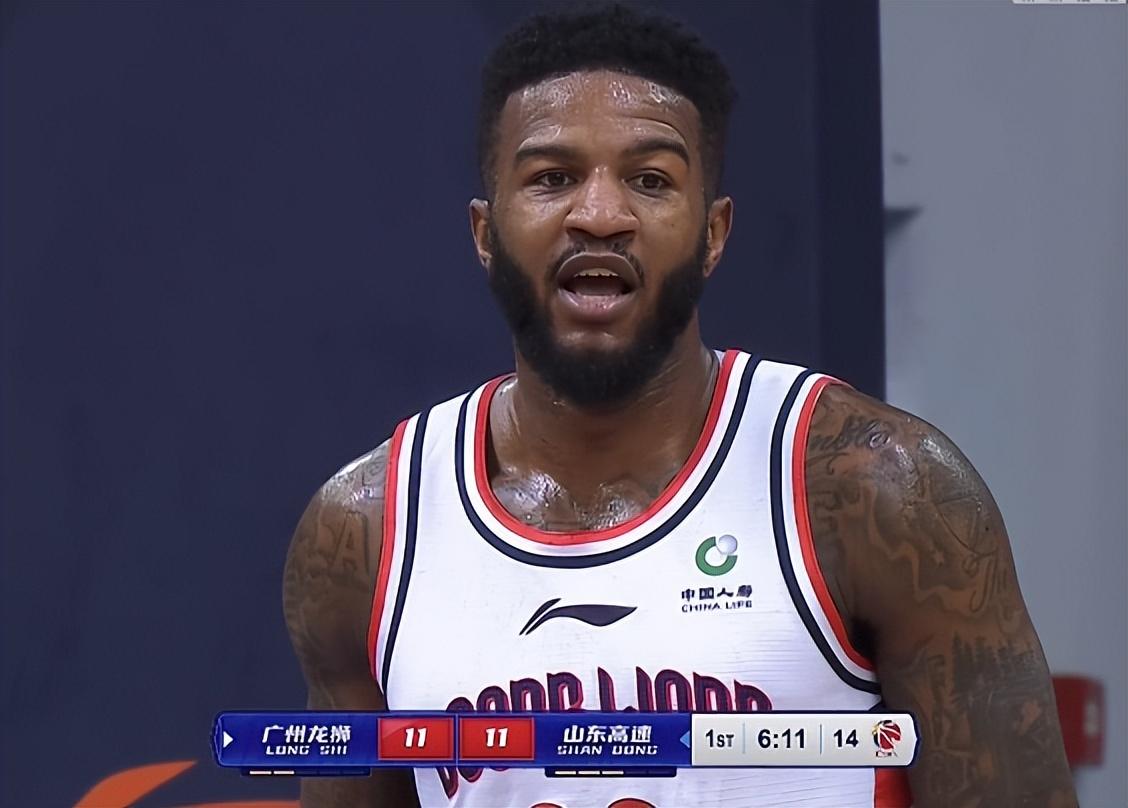 山东主场大胜辽宁,郭士强怒吼战术