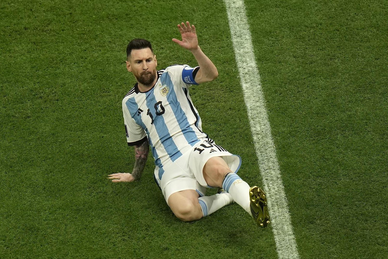 梅西赢过几次金球奖和欧冠,梅西赢了几次世界杯冠军