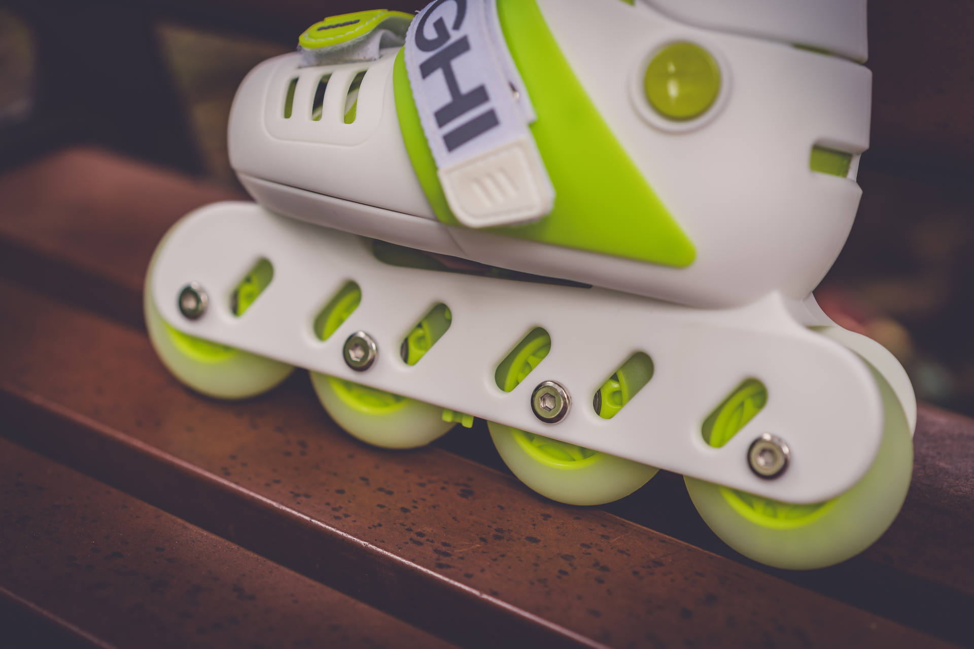 孩子安全是底线,酷骑轮滑鞋r1真实测评