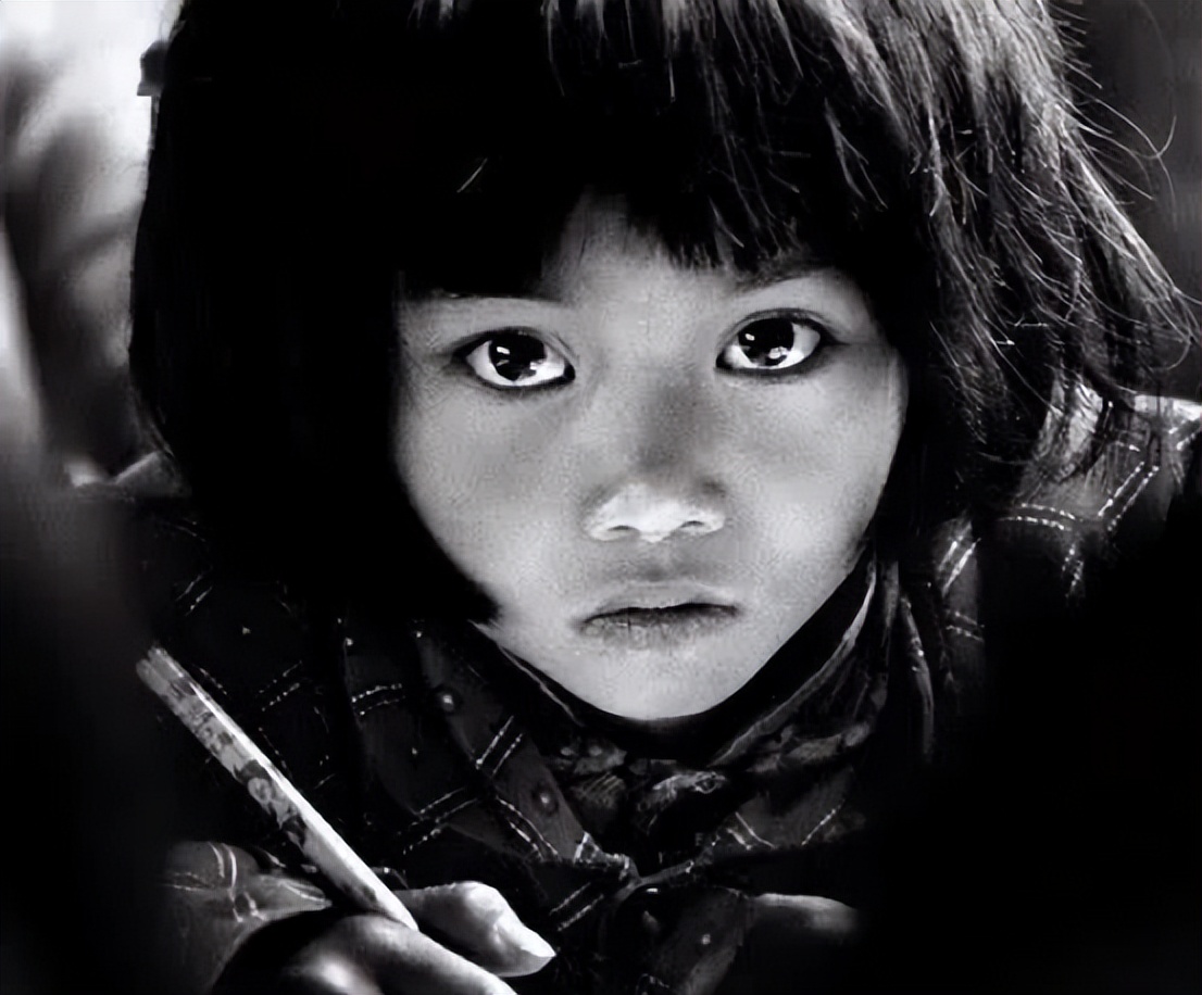 大眼睛女孩苏明娟100字人物事迹,安徽女孩苏明娟近况