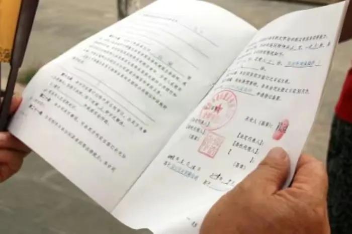 实习生三方协议怎么约定违约金,应届生实习可以签三方协议嘛