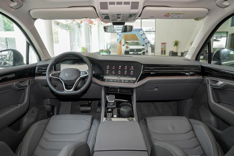 开完途昂再开途锐,大众途锐与宝马x5试驾对比