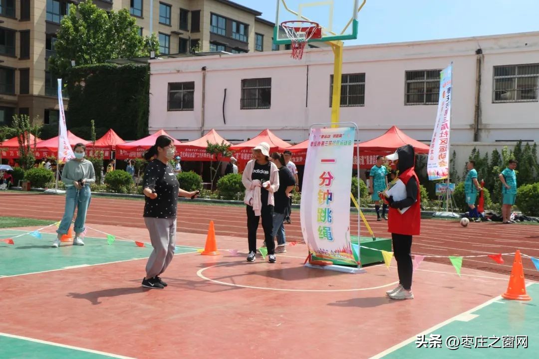 学校运动场对体育机构开放,家门口体育馆开放了吗