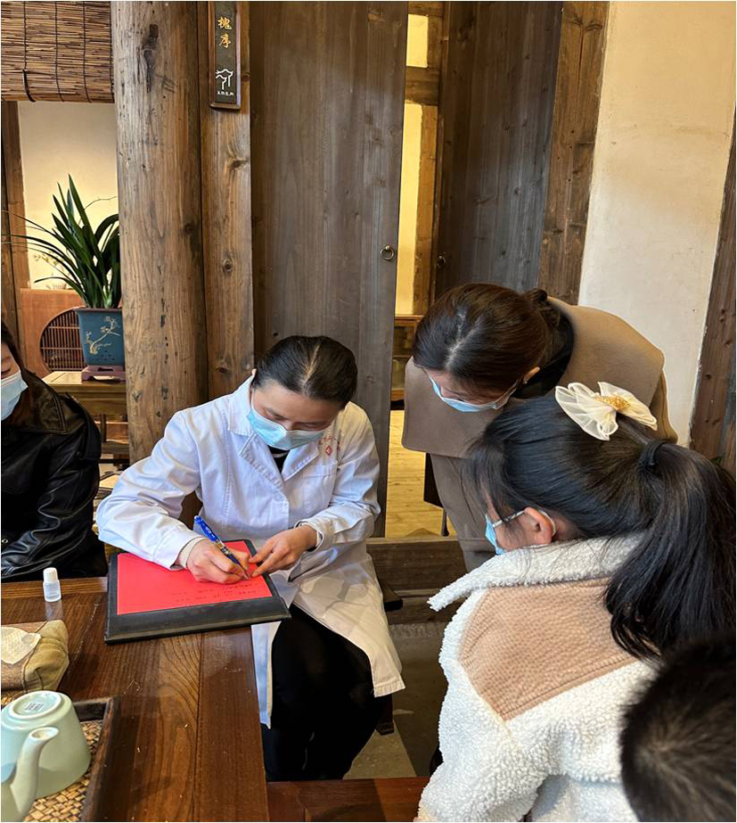 慈善家故事视频,企业家蔡明