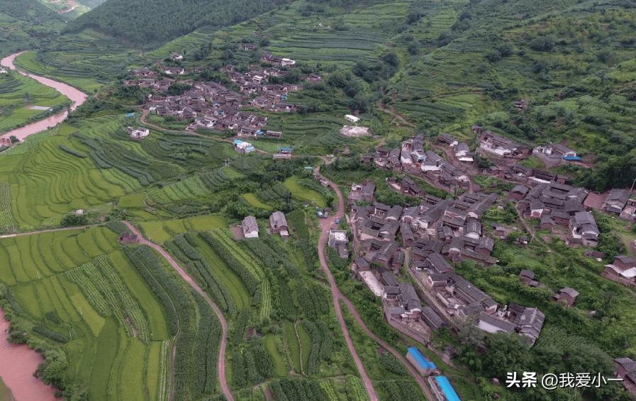 云南楚雄古建筑屋顶,云南楚雄守护古建筑