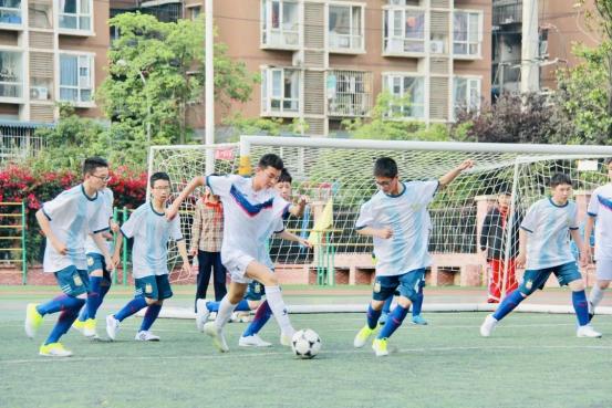 鎴愰兘瓒崇悆澶у,鎴愰兘闈掔緤鏍″洯瓒崇悆