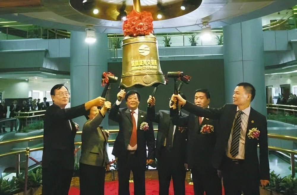 营收利润大跌的优衣库,优衣库跌下神坛