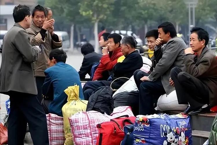 农民停工令最新政策,面对停工令农民工的生存谁来保障