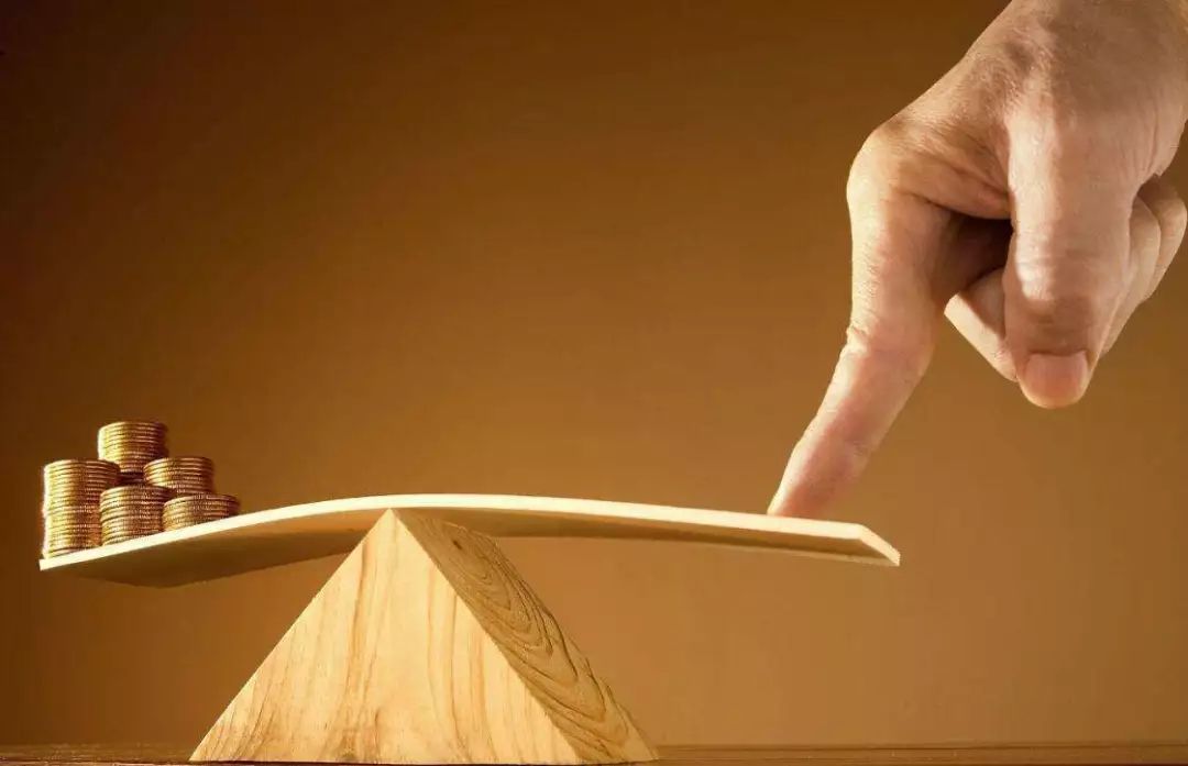 一个人习惯性迟到或早到，看似无伤大雅，实则代表心理有问题