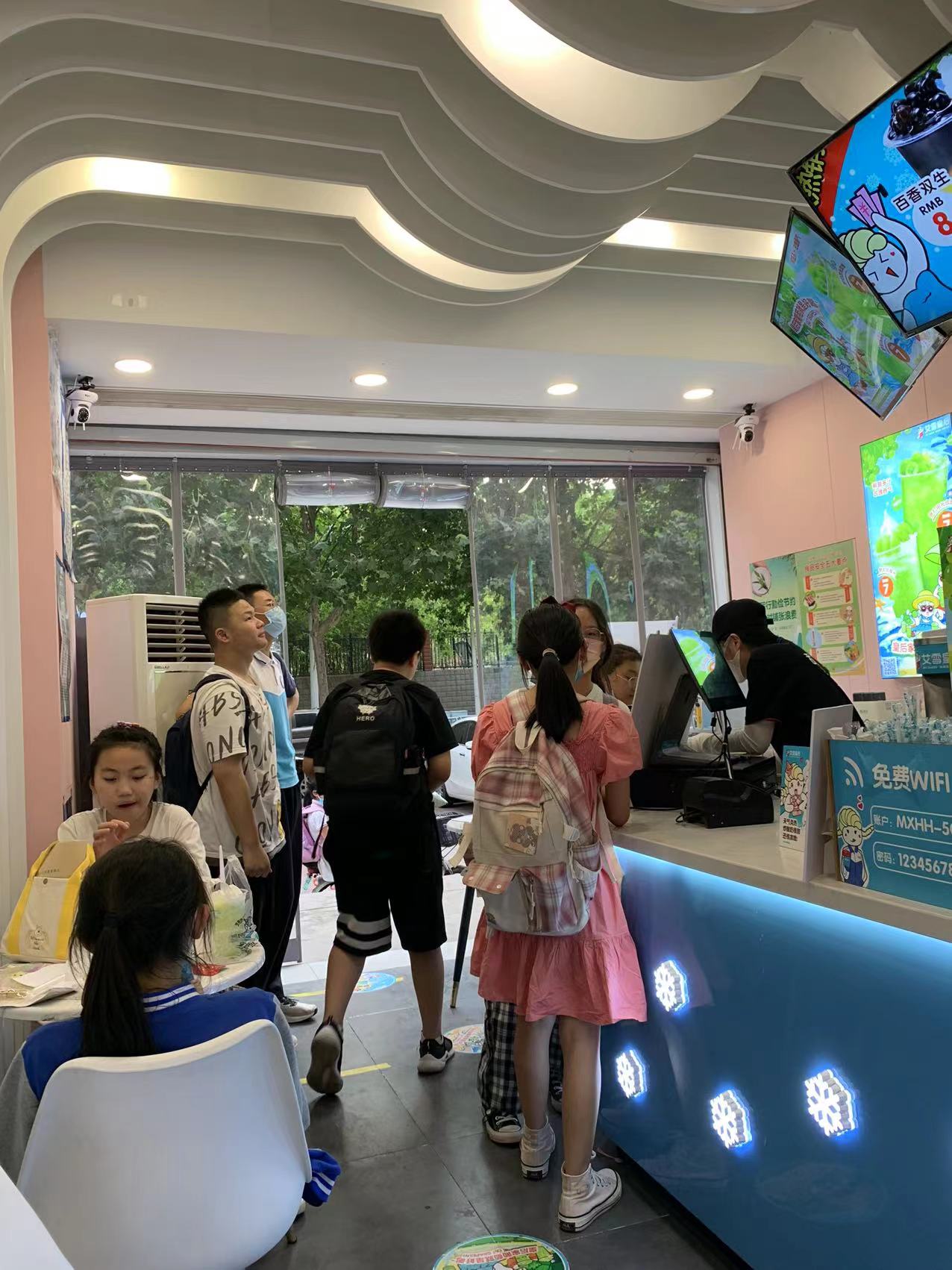 为什么创业要开奶茶店,为什么创业首选奶茶行业