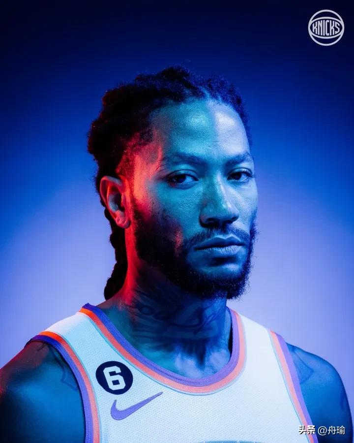 湖人球员赛后采访浓眉道歉,nba詹皇怒吼