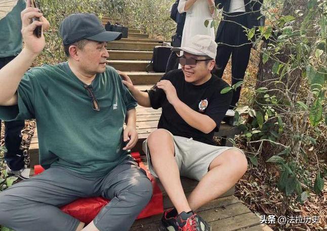 64岁毕福剑近况曝光，因管不住嘴遭封杀，现成网红“工具人”？