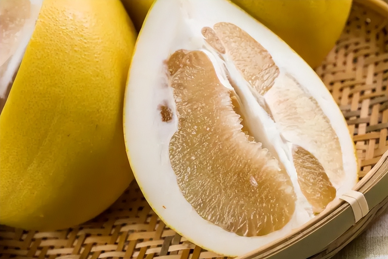 柚子可以多吃吗对身体有害,哪些人应该少吃柚子