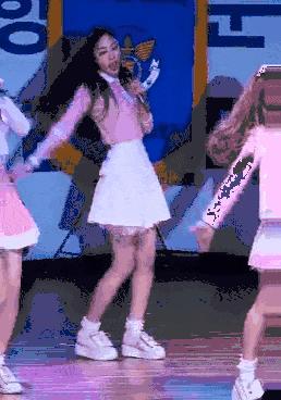 老婆包里发现的卡,老婆包里发现了啥