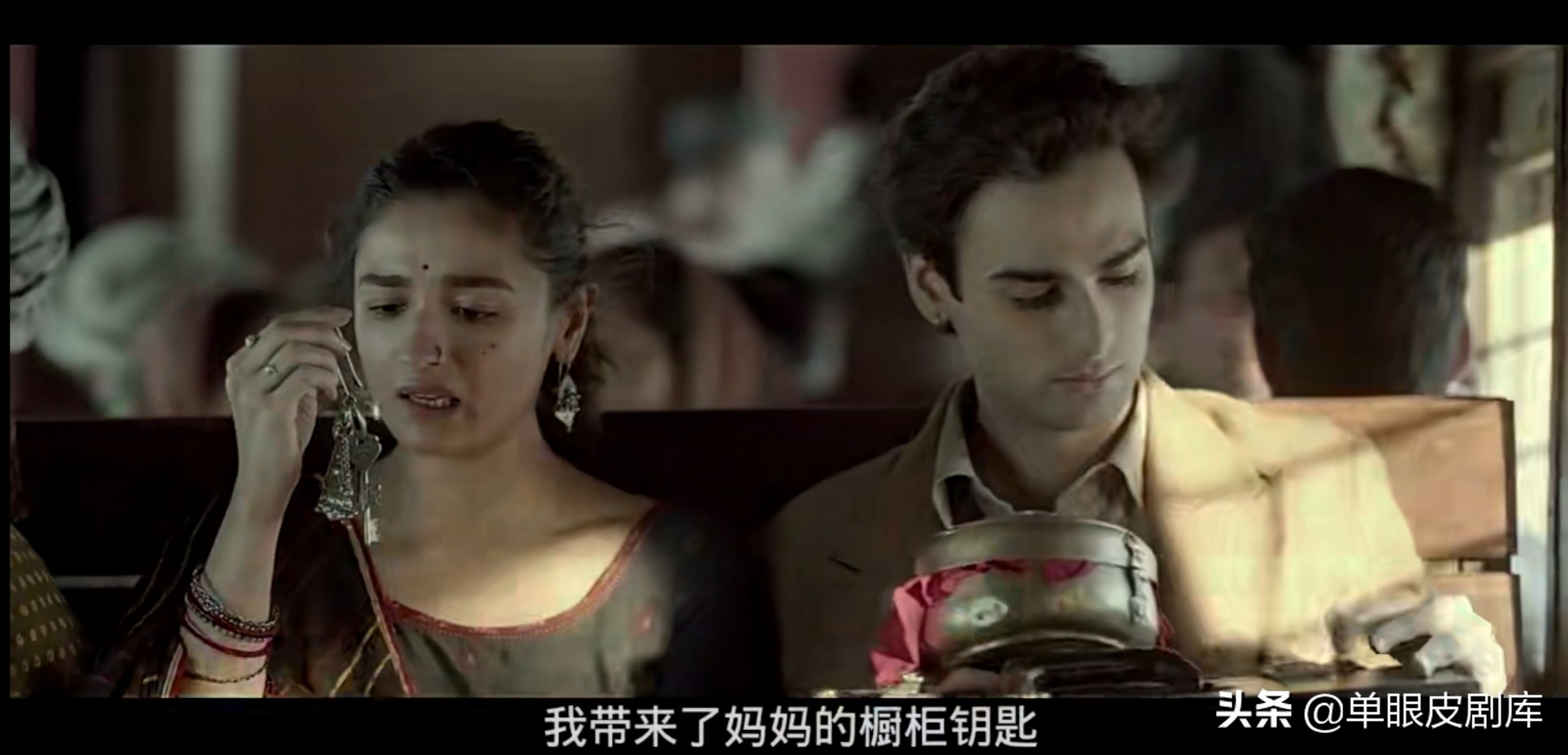 《甘古拜》：16岁印度富家女被未婚夫拐卖进*院妓**，却能翻身成女王